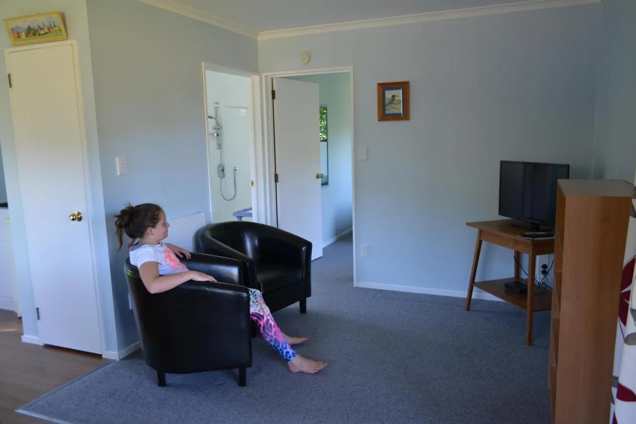 Smiths Farm Holiday Park Linkwater